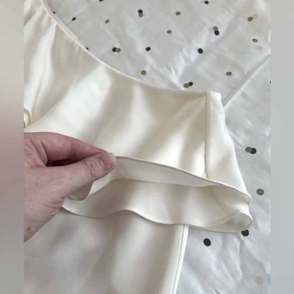 Theory Ivory Damarill 100% Ruffle One Shoulder Blouse - Size Small - Picture 4 of 8